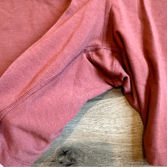 OLD NAVY Cross Waist Bike Shorts Size XL - Picture 3 of 5